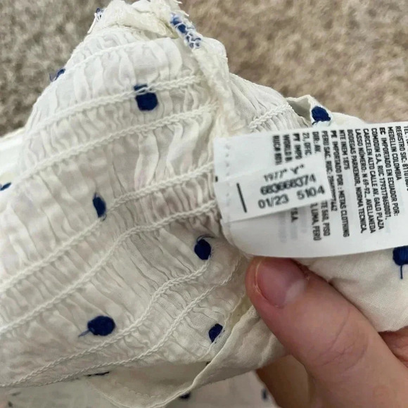 American Eagle Outfitters smocked crop tie front top size large polka dots NWOT - Picture 6 of 9